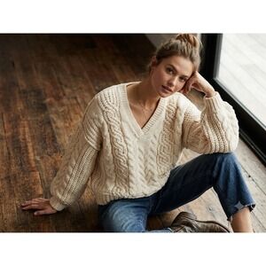 POL Cable Knit V-Neck Oversized Sweater Off White Cream Large YST585